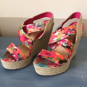NWOT - Gianni Bini - Floral Espadrille Wedges